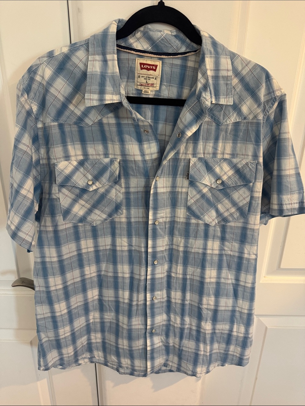Levi's Light Blue and White Plaid Short-Sleeve Button-Up Shirt